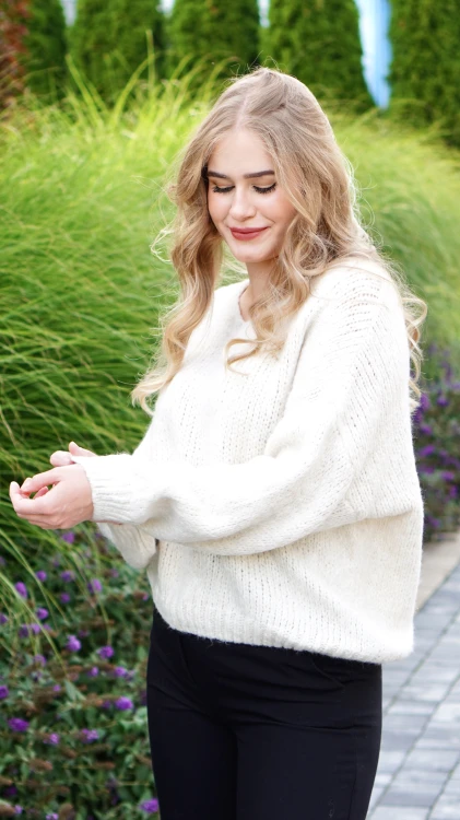Sweter Damski Oversize Śmietankowy PIRIA V3.1.JPG