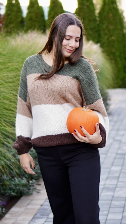 Sweter Plus Size GRANELI v3.2.JPG